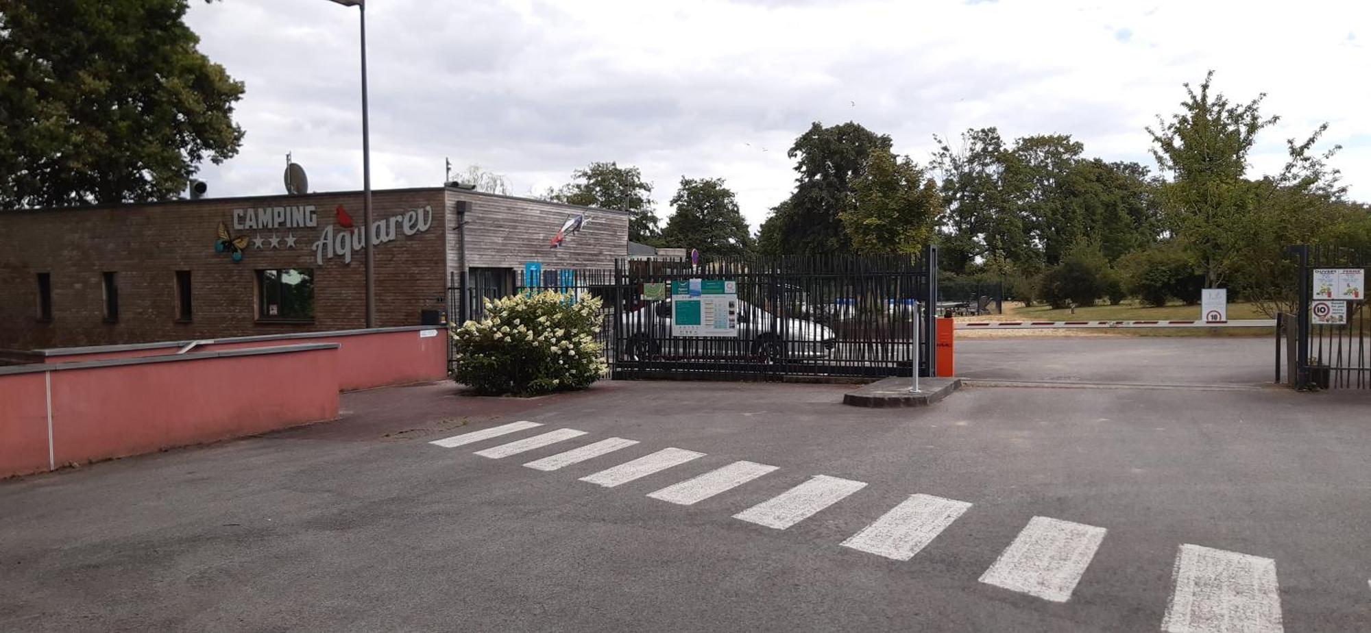 Hotel Camping Aquarev Loudéac Exterior foto